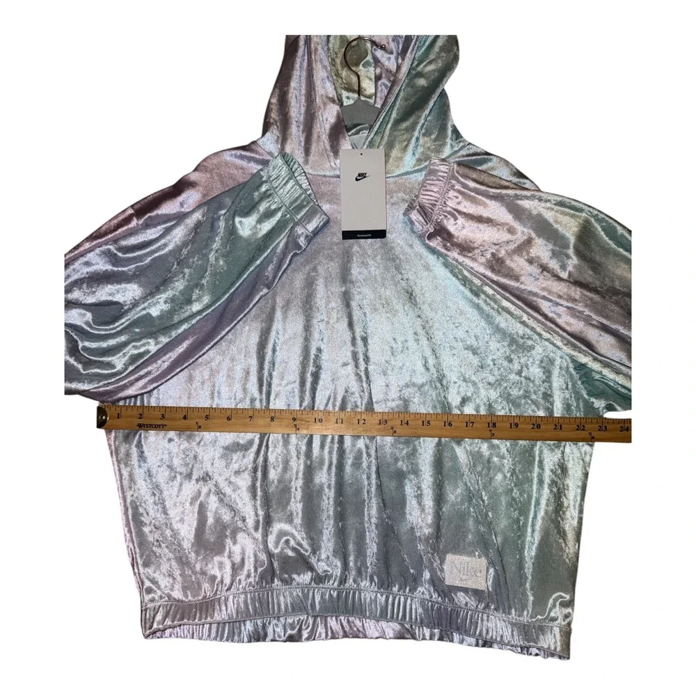 Nike Womens Velour Iridescent Pullover Hoodie, Medium